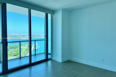 Condominio en venta en Miami, Florida, 1 dormitorio, 78.5 m2 № 1397783 - foto 8