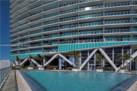 Condominio en venta en Miami, Florida, 1 dormitorio, 78.5 m2 № 1397783 - foto 17