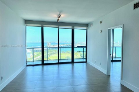 Condominio en venta en Miami, Florida, 1 dormitorio, 78.5 m2 № 1397783 - foto 2