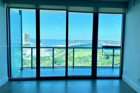 Condominio en venta en Miami, Florida, 1 dormitorio, 78.5 m2 № 1397783 - foto 4