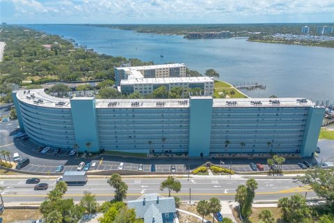 Copropriété à vendre à Daytona Beach, Floride: 2 chambres, 101.73 m2 № 1376573 - photo 1