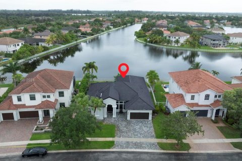 Casa en venta en Miramar, Florida, 5 dormitorios, 239.32 m2 № 1229594 - foto 3