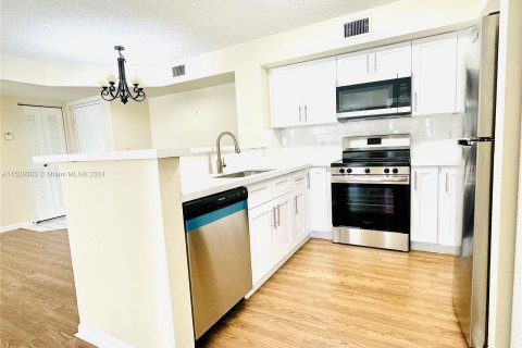 Condominio en venta en Miramar, Florida, 2 dormitorios, 89.74 m2 № 993864 - foto 7