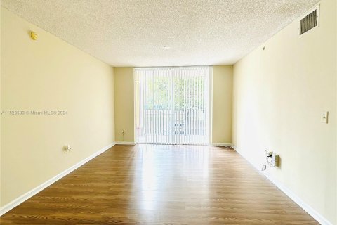 Condominio en venta en Miramar, Florida, 2 dormitorios, 89.74 m2 № 993864 - foto 8