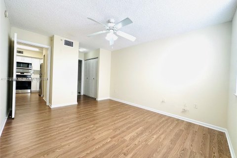Condominio en venta en Miramar, Florida, 2 dormitorios, 89.74 m2 № 993864 - foto 9