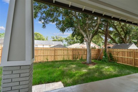 House in Tampa, Florida 3 bedrooms, 165.46 sq.m. № 1193933 - photo 25