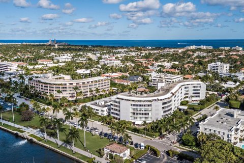 Condo in Palm Beach, Florida, 2 bedrooms  № 936476 - photo 9