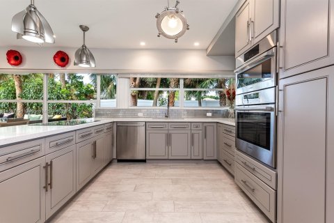 Villa ou maison à vendre à Pompano Beach, Floride: 5 chambres, 216.18 m2 № 1116083 - photo 5