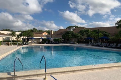 Condo in Boynton Beach, Florida, 2 bedrooms  № 1096244 - photo 8