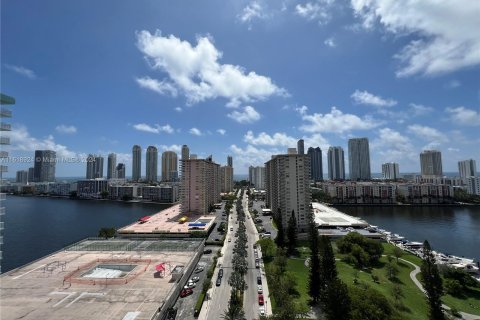 Condominio en venta en Sunny Isles Beach, Florida, 2 dormitorios, 129.69 m2 № 1240115 - foto 12