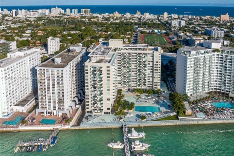 Copropriété à vendre à Miami Beach, Floride: 63.17 m2 № 1240113 - photo 19