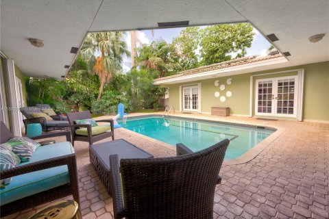 House in Fort Lauderdale, Florida 6 bedrooms № 1184831 - photo 20