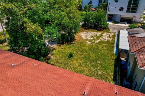 Propiedad comercial en venta en Miami, Florida № 1185713 - foto 15