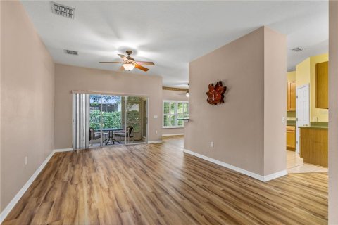 Villa ou maison à vendre à Kissimmee, Floride: 2 chambres, 136.29 m2 № 1368217 - photo 7