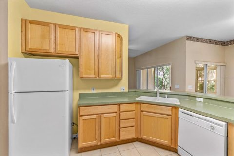 Villa ou maison à vendre à Kissimmee, Floride: 2 chambres, 136.29 m2 № 1368217 - photo 12