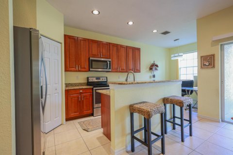 Townhouse in Stuart, Florida 3 bedrooms, 164.99 sq.m. № 1223625 - photo 28