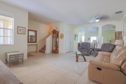 Townhouse in Stuart, Florida 3 bedrooms, 164.99 sq.m. № 1223625 - photo 20