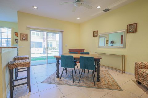 Townhouse in Stuart, Florida 3 bedrooms, 164.99 sq.m. № 1223625 - photo 22