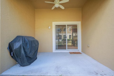 Townhouse in Stuart, Florida 3 bedrooms, 164.99 sq.m. № 1223625 - photo 7