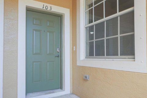 Townhouse in Stuart, Florida 3 bedrooms, 164.99 sq.m. № 1223625 - photo 3