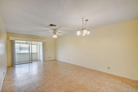 House in West Palm Beach, Florida 2 bedrooms, 75.72 sq.m. № 1127999 - photo 23