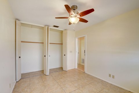 House in West Palm Beach, Florida 2 bedrooms, 75.72 sq.m. № 1127999 - photo 14