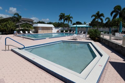 Condo in Jupiter, Florida, 1 bedroom  № 1127996 - photo 11