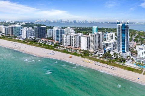 Condo in Miami Beach, Florida, 1 bedroom  № 1291441 - photo 3