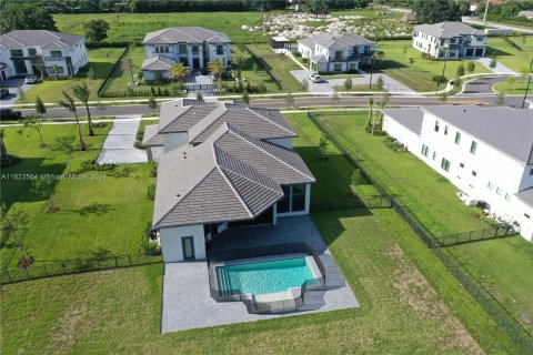 Casa en venta en Davie, Florida, 5 dormitorios, 428.84 m2 № 1291561 - foto 11