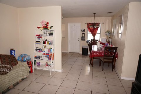 Immobilier commercial à vendre à West Palm Beach, Floride: 140.1 m2 № 1177293 - photo 10