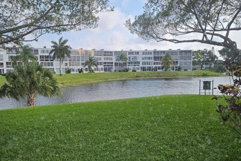 Condo in Deerfield Beach, Florida, 2 bedrooms  № 1177387 - photo 19