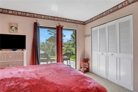 Duplex in New Smyrna Beach, Florida 2 bedrooms, 95.88 sq.m. № 1152746 - photo 22