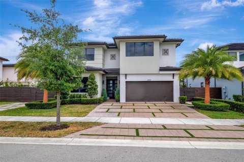 Casa en venta en Miami Lakes, Florida, 5 dormitorios, 283.35 m2 № 1147141 - foto 17