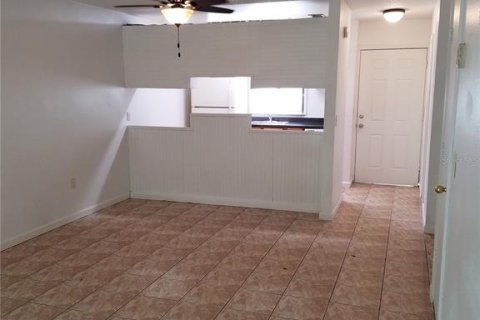 Townhouse in Orlando, Florida 2 bedrooms, 92.53 sq.m. № 1363837 - photo 6