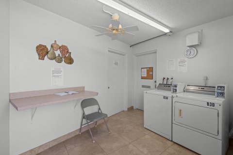 Copropriété à vendre à Deerfield Beach, Floride: 2 chambres, 92.9 m2 № 1173999 - photo 26