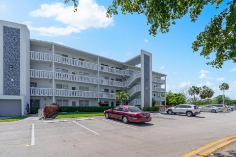 Condo in Deerfield Beach, Florida, 2 bedrooms  № 1173999 - photo 22