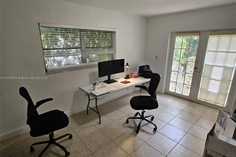 Casa en venta en Coral Gables, Florida, 2 dormitorios, 114.08 m2 № 1229064 - foto 19