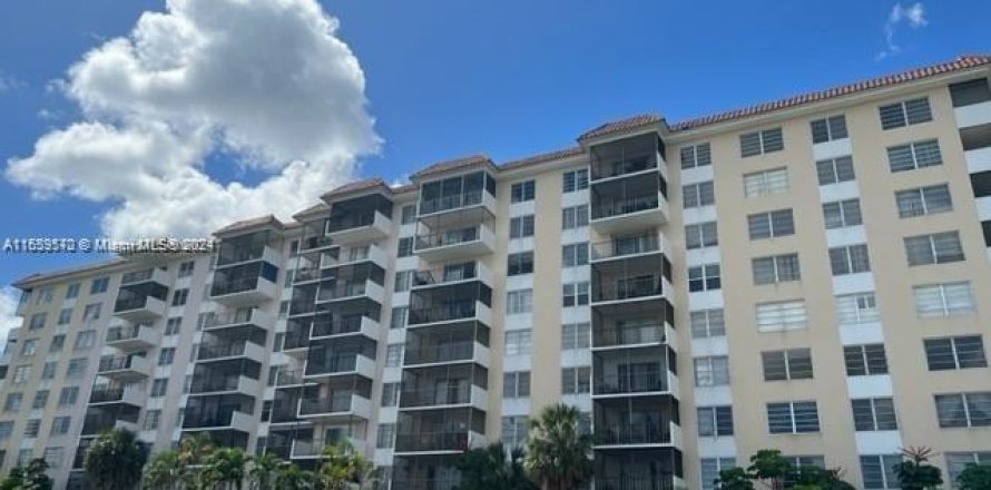 Condo à Lauderhill, Floride, 2 chambres  № 1364286