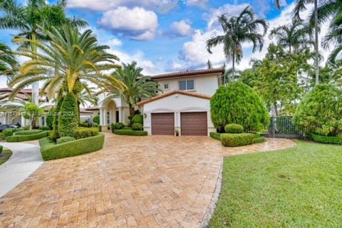 Villa ou maison à vendre à Miami Lakes, Floride: 5 chambres, 287.35 m2 № 1101323 - photo 4