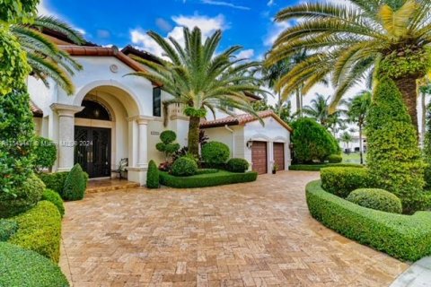 Villa ou maison à vendre à Miami Lakes, Floride: 5 chambres, 287.35 m2 № 1101323 - photo 3