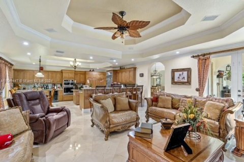 Casa en venta en Miami Lakes, Florida, 5 dormitorios, 287.35 m2 № 1101323 - foto 19