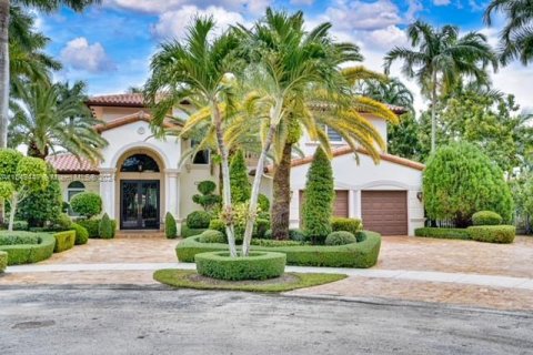 Casa en venta en Miami Lakes, Florida, 5 dormitorios, 287.35 m2 № 1101323 - foto 1