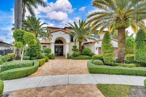Villa ou maison à vendre à Miami Lakes, Floride: 5 chambres, 287.35 m2 № 1101323 - photo 2