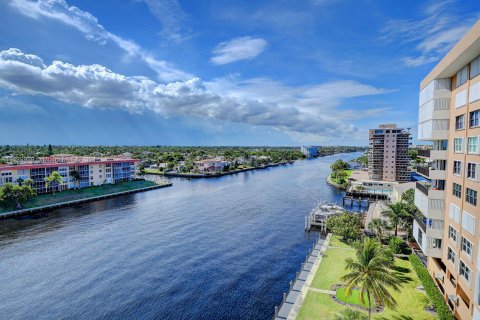 Condo in Hillsboro Beach, Florida, 2 bedrooms  № 1290720 - photo 22