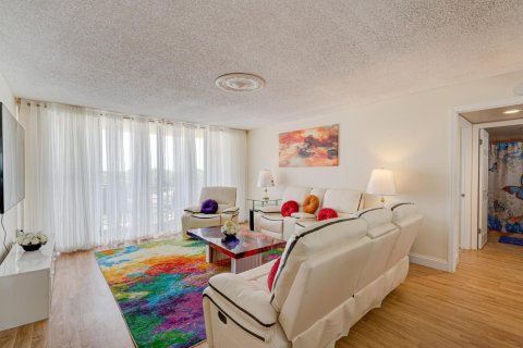 Condominio en venta en West Palm Beach, Florida, 2 dormitorios, 108.7 m2 № 585982 - foto 26