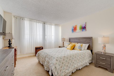 Condominio en venta en West Palm Beach, Florida, 2 dormitorios, 108.7 m2 № 585982 - foto 10