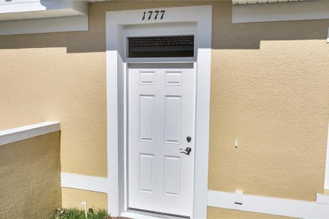 Casa en venta en Kissimmee, Florida, 2 dormitorios, 97.55 m2 № 1140509 - foto 3