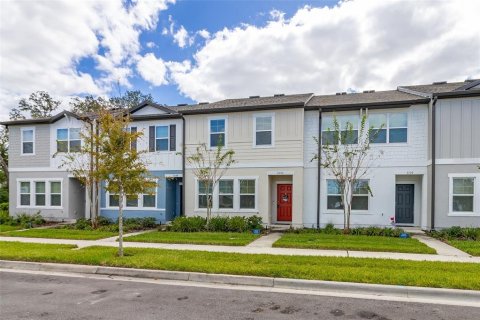 Townhouse in Orlando, Florida 3 bedrooms, 145.86 sq.m. № 1410178 - photo 1