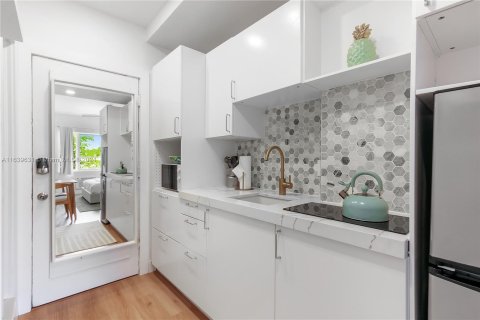 Copropriété à vendre à Miami Beach, Floride: 23.23 m2 № 1316317 - photo 4