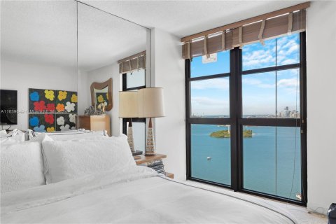 Condominio en venta en Miami Beach, Florida, 2 dormitorios, 133.78 m2 № 1316318 - foto 10